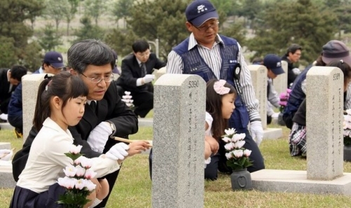 현충원02.jpg